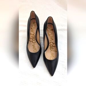 'Sam Edelman' Black leather pumps. Size:6.5